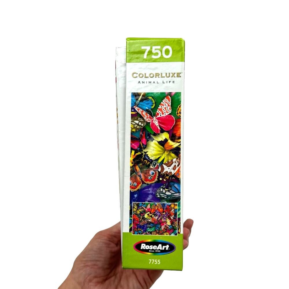 RoseArt Colorluxe Animal Life Butterflies 750 Piece Jigsaw Puzzle *COMPLETE* - Picture 2 of 7